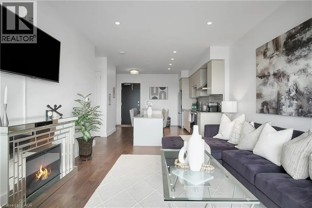 50 GRAND Avenue S Unit# 1712, #1712