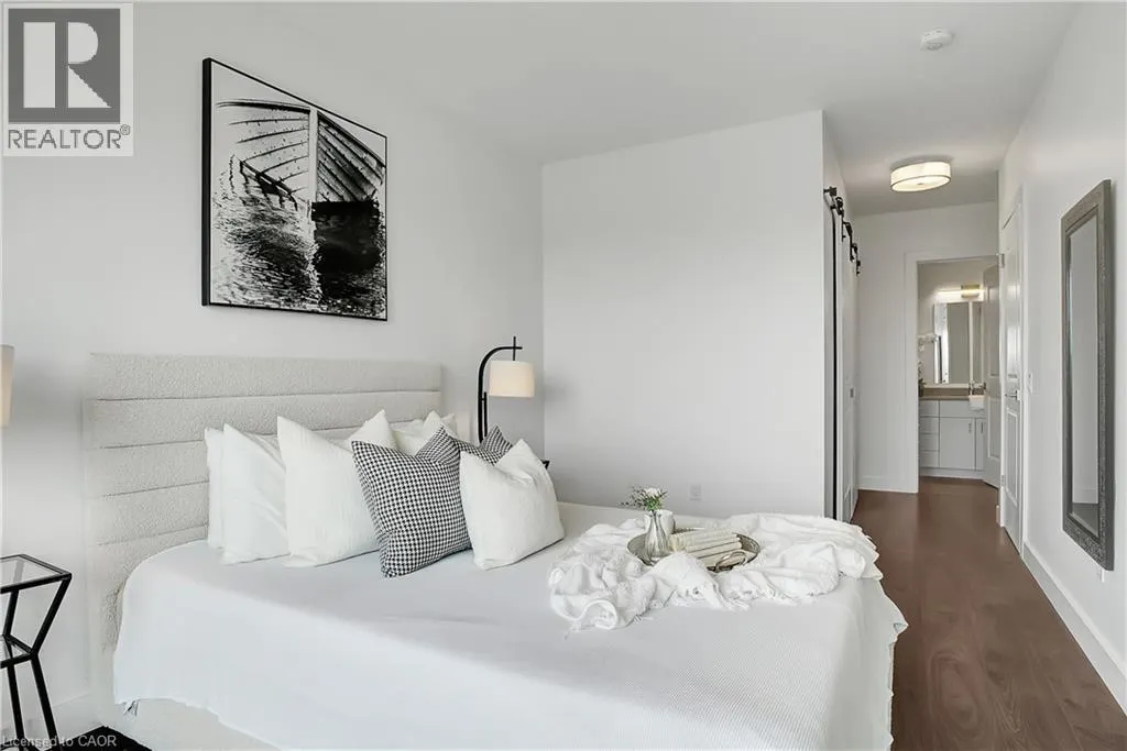 50 GRAND Avenue S Unit# 1712, #1712
