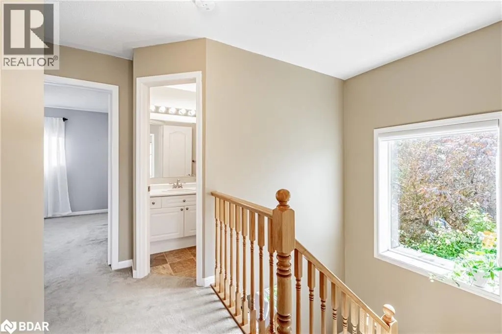 402 BAVERSTOCK Crescent