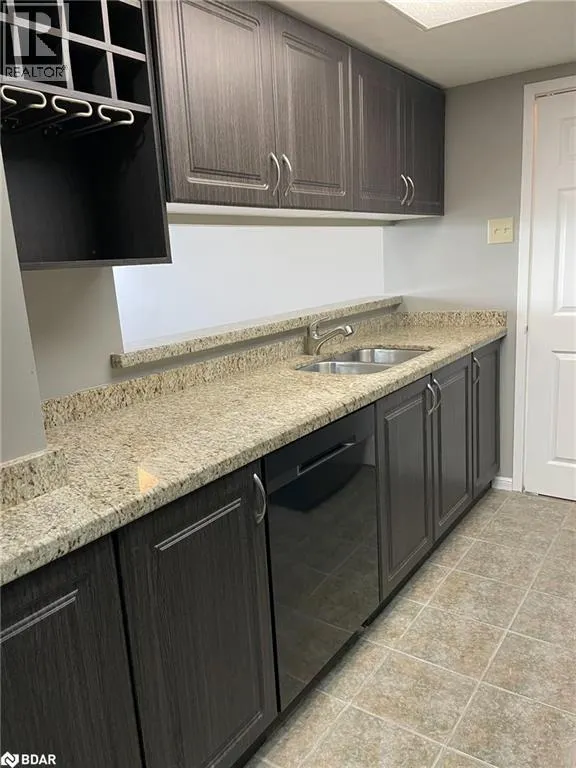 75 ELLEN Street Unit# 508, #508