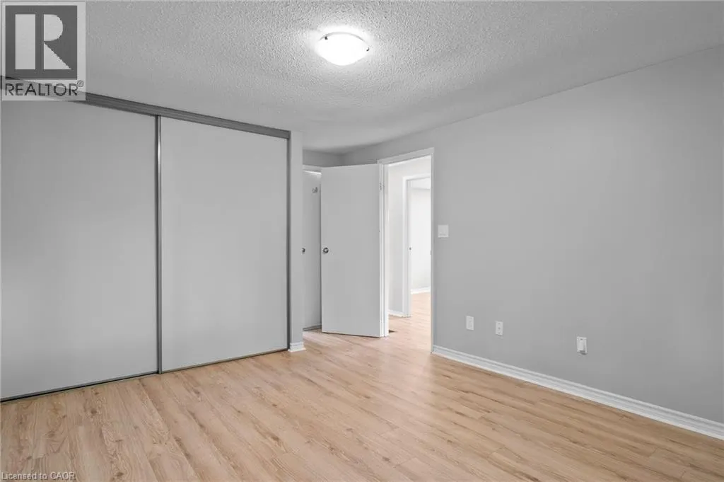 15 WINDFIELD Crescent