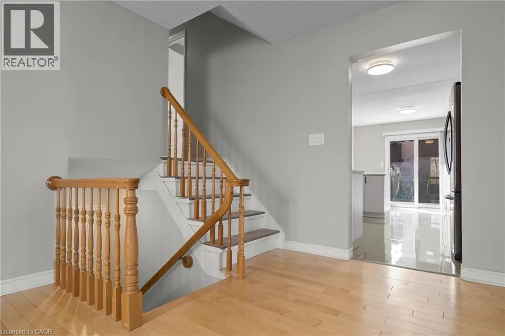 15 WINDFIELD Crescent