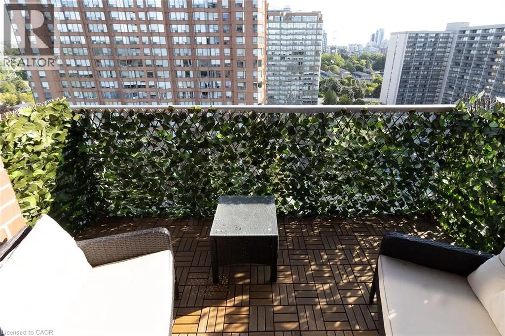 551 MAPLE Avenue Unit# 1408, #1408