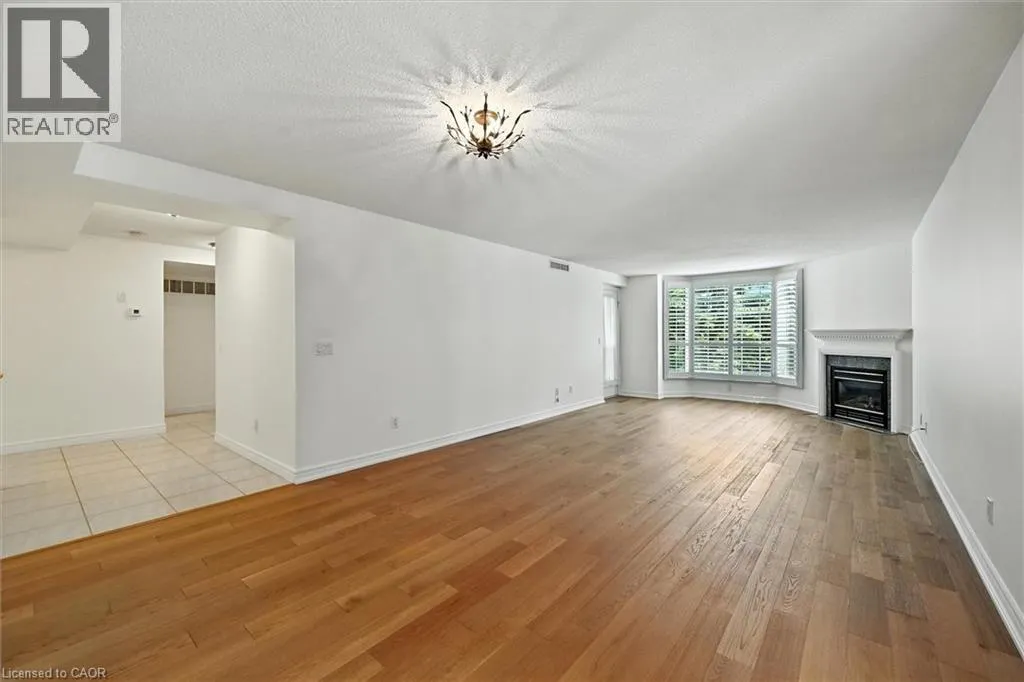 990 GOLF LINKS Road Unit# 204, #204