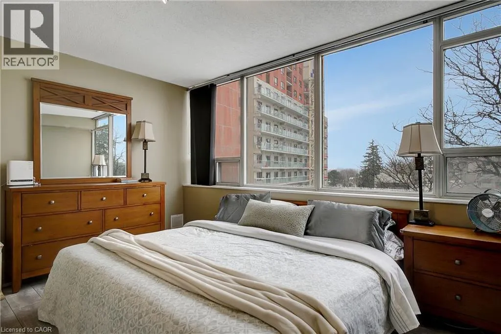 3227 KING Street E Unit# 409, #409