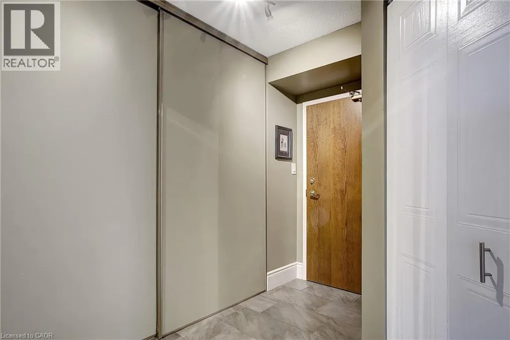 3227 KING Street E Unit# 409, #409