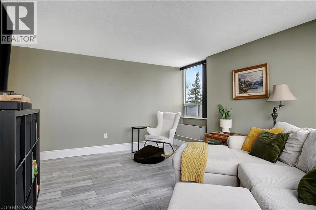 3227 KING Street E Unit# 409, #409