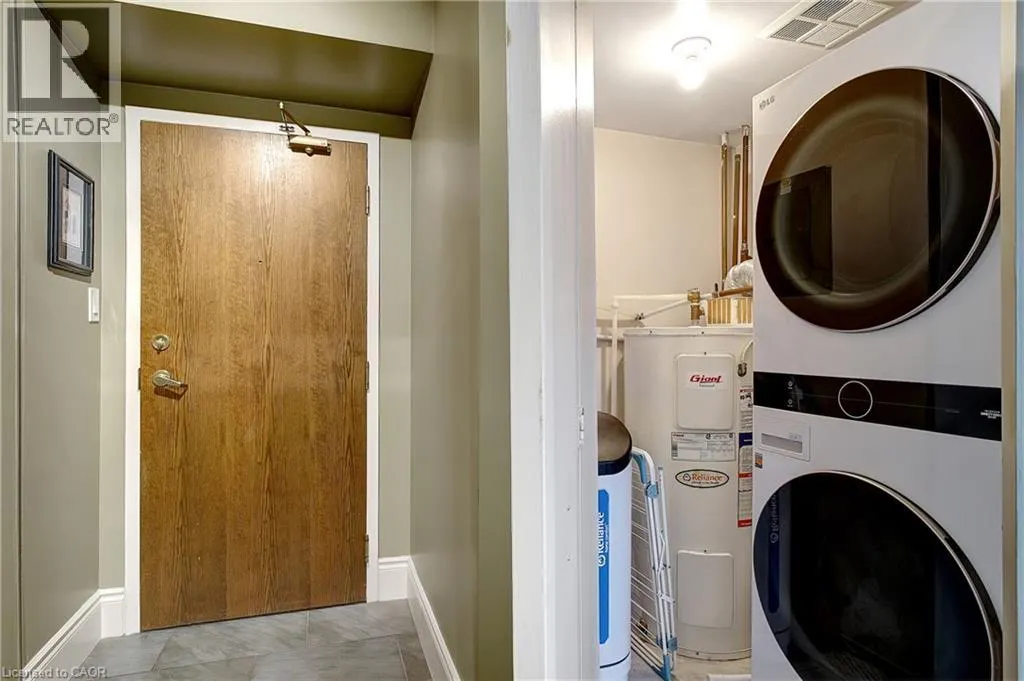 3227 KING Street E Unit# 409, #409
