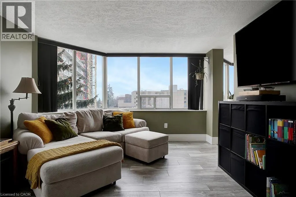 3227 KING Street E Unit# 409, #409