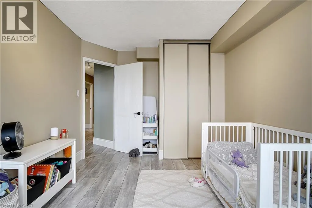 3227 KING Street E Unit# 409, #409