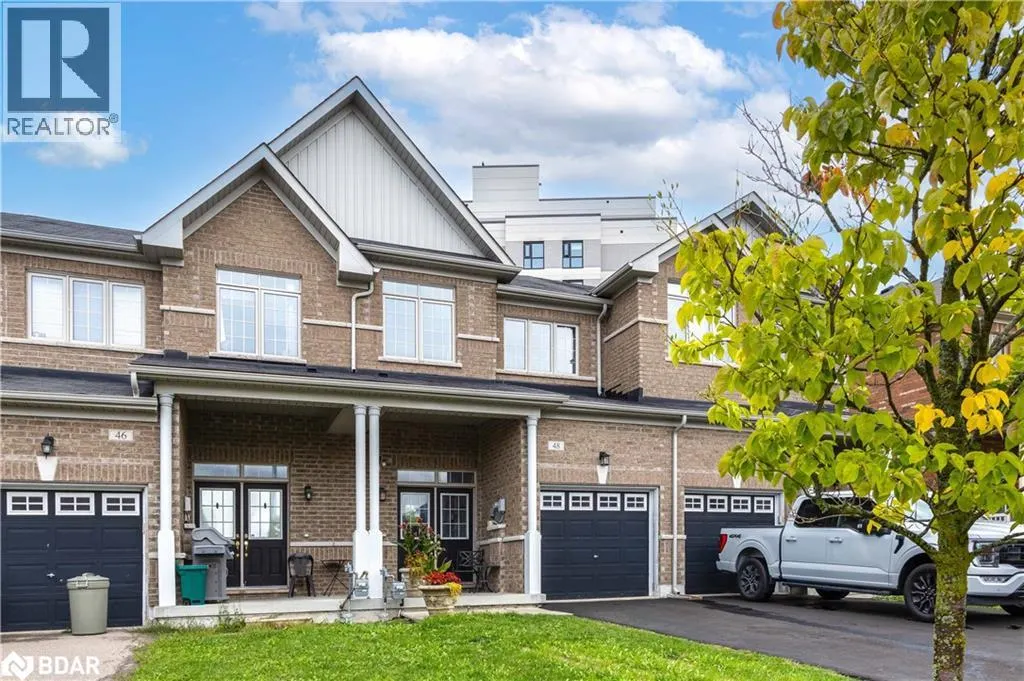 48 SNELGROVE Crescent