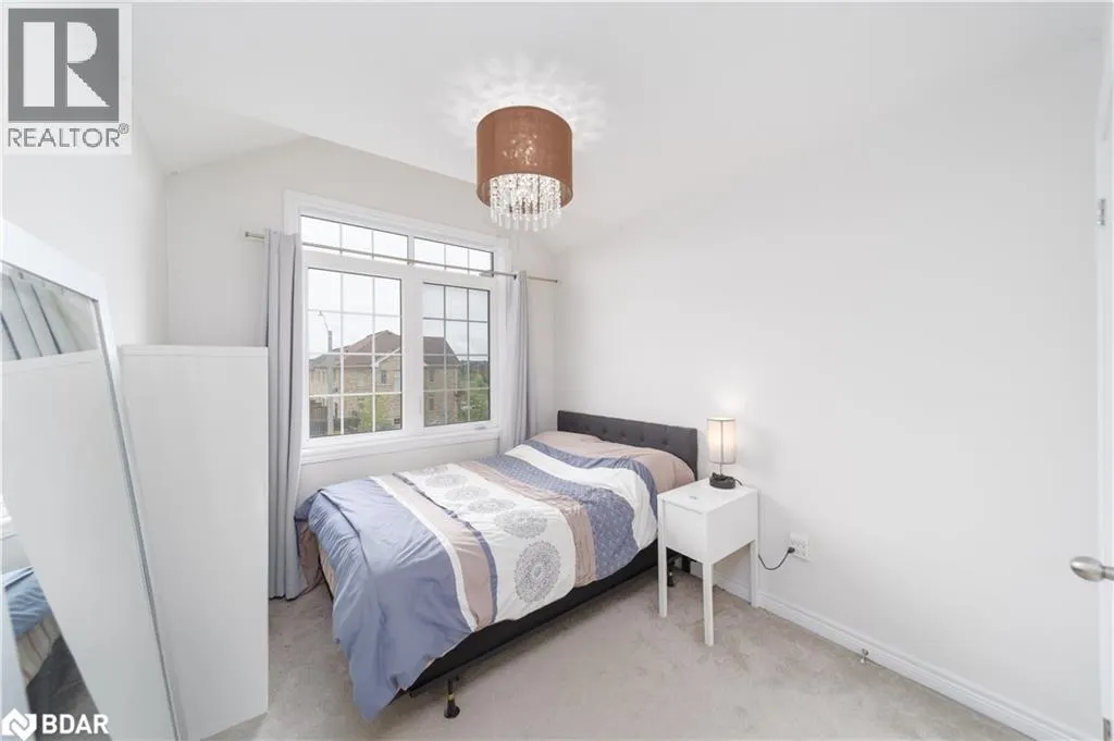 48 SNELGROVE Crescent