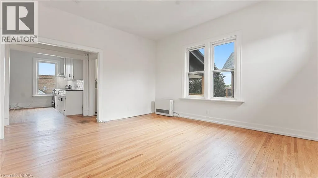 4 ST GEORGE Street Unit# 2, #2