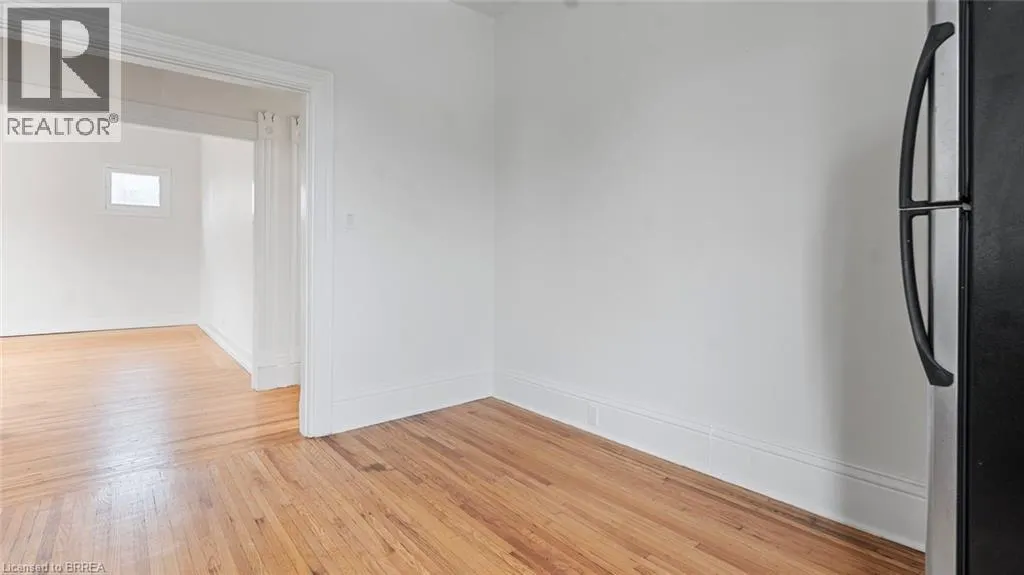4 ST GEORGE Street Unit# 2, #2
