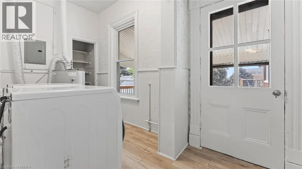4 ST GEORGE Street Unit# 2, #2