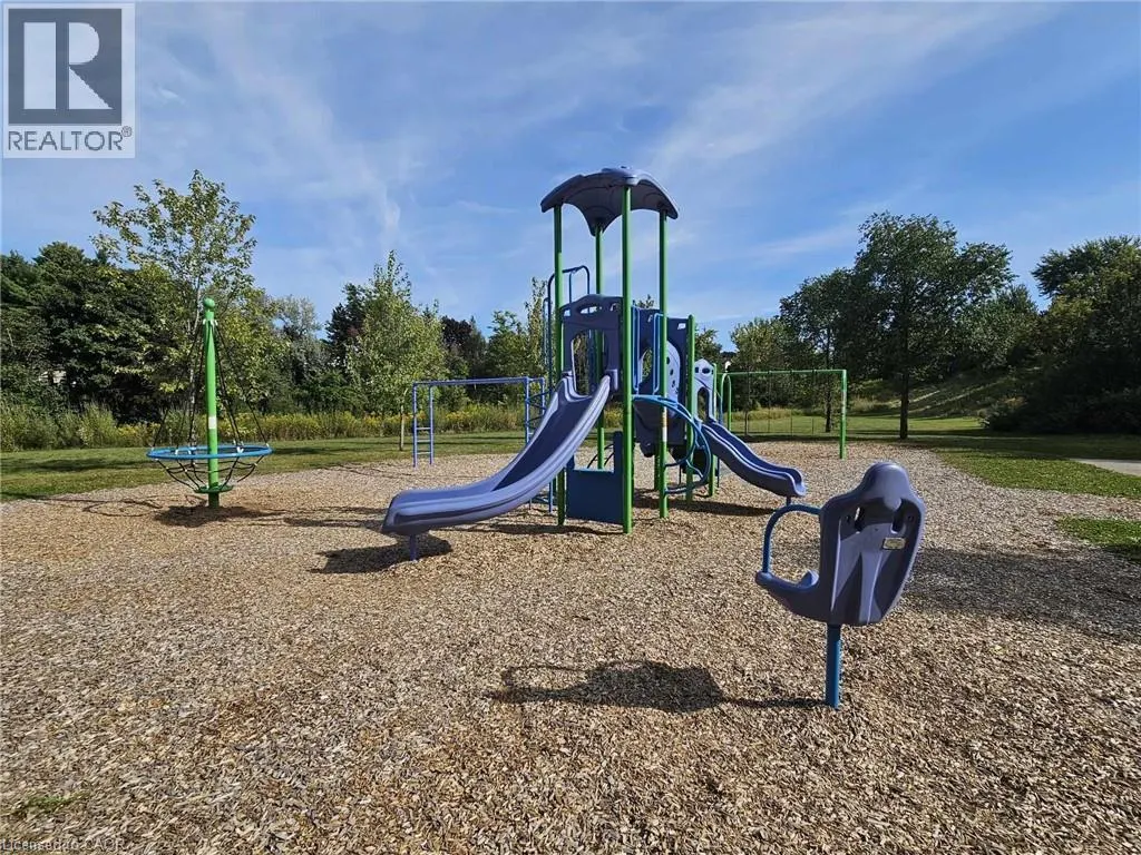 104 VALLEY RIDGE Crescent