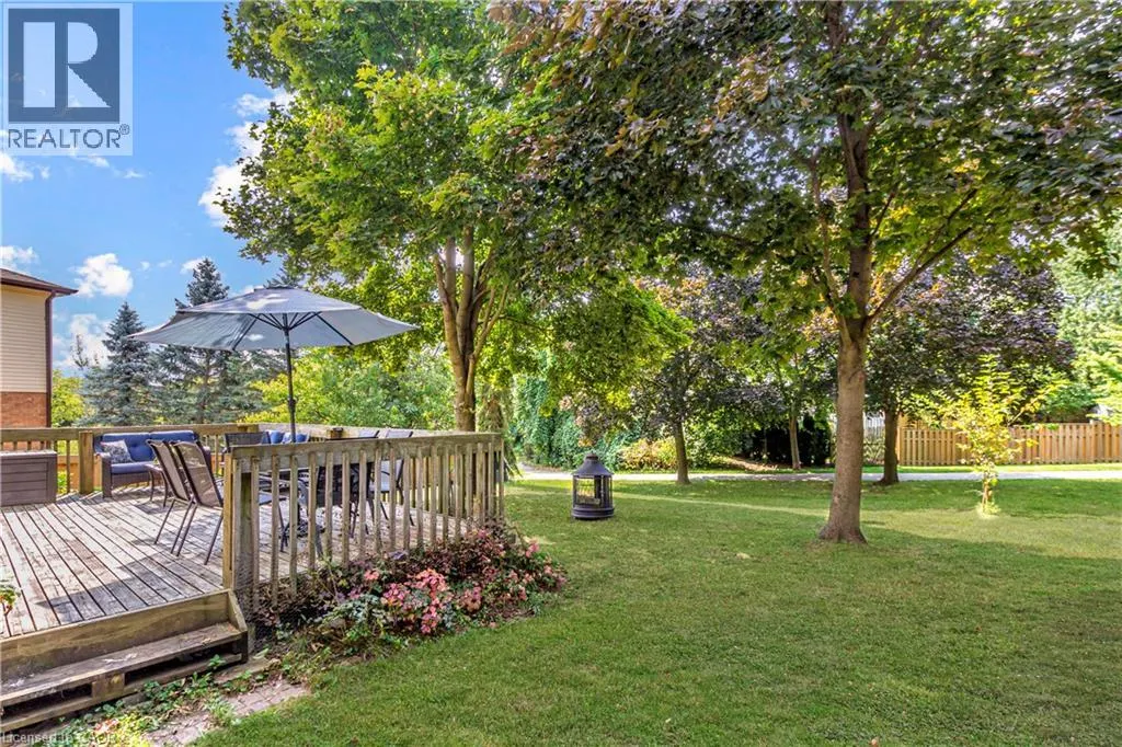 104 VALLEY RIDGE Crescent