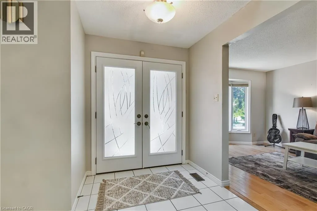 104 VALLEY RIDGE Crescent
