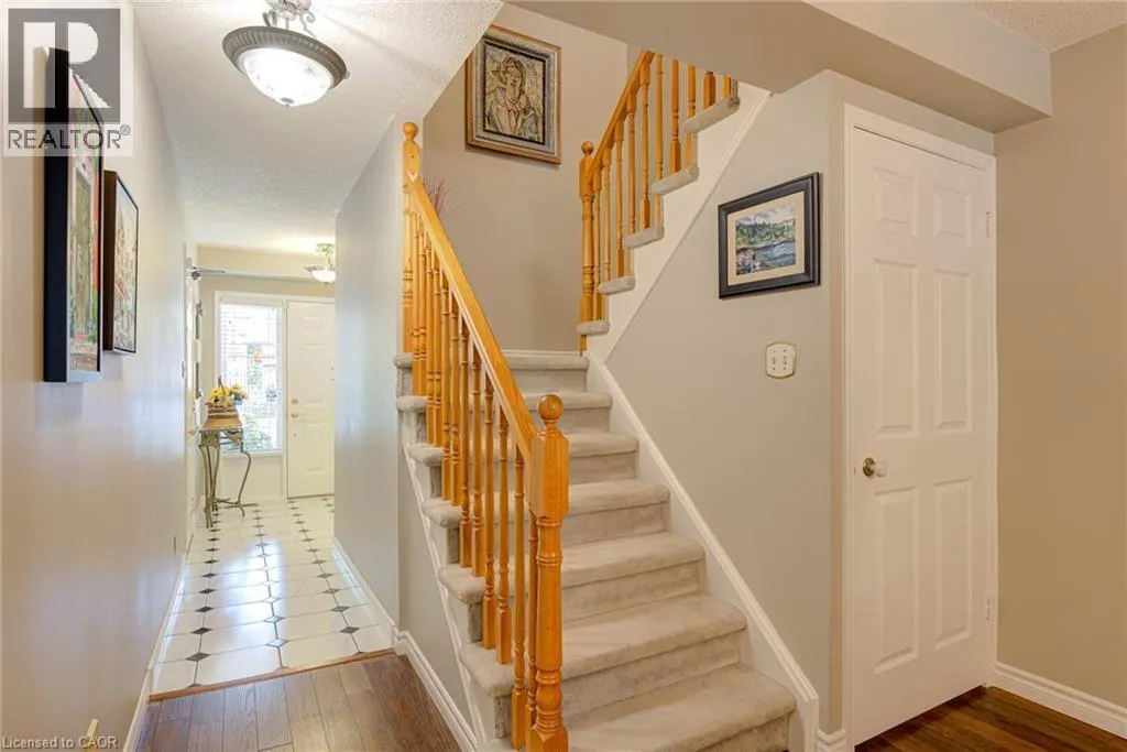 523 BEECHWOOD Drive Unit# 12, #12