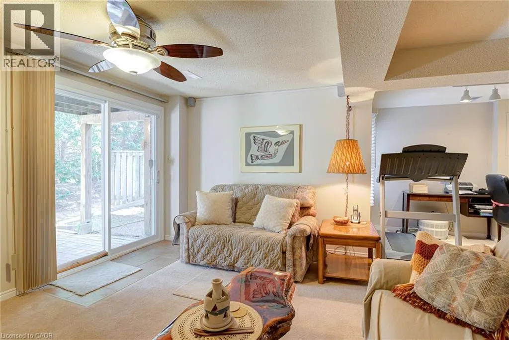 523 BEECHWOOD Drive Unit# 12, #12