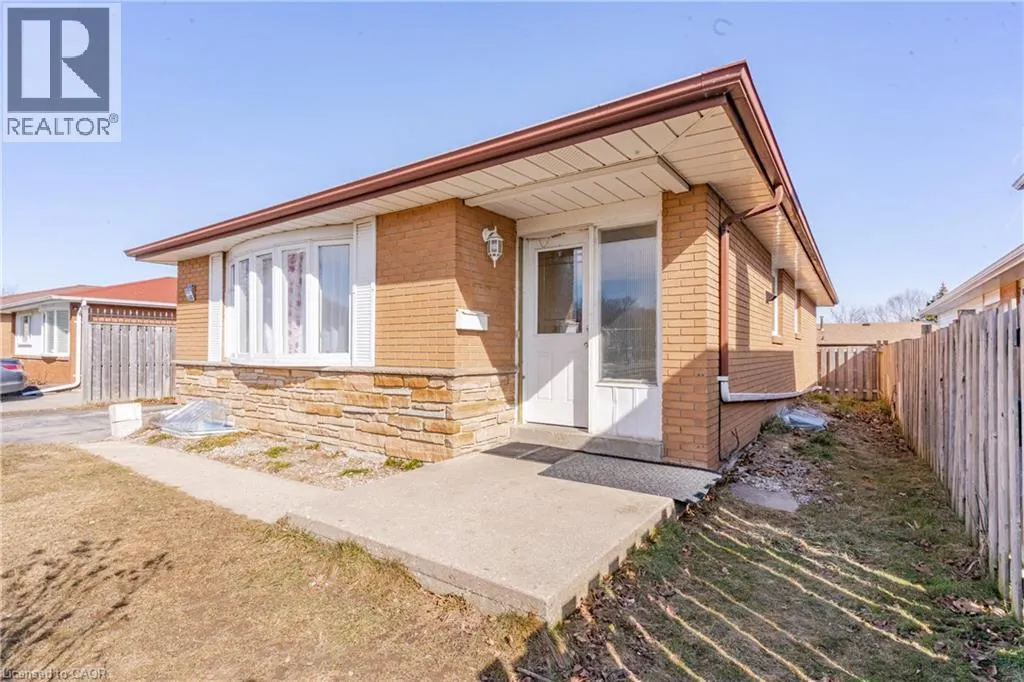 110 HAZELGLEN Drive