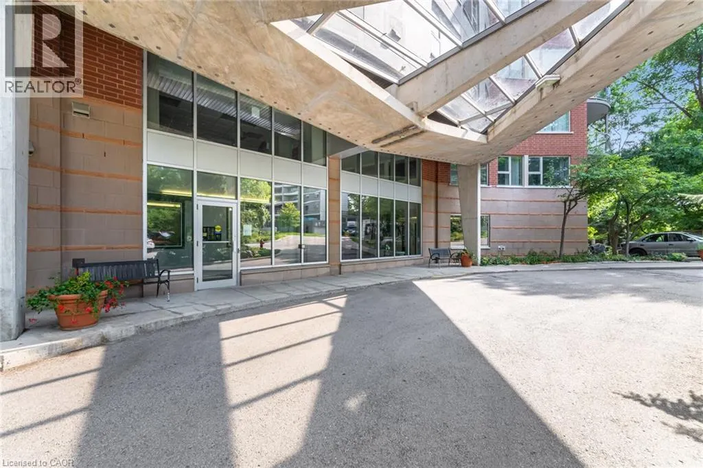 77 GOVERNORS Road Unit# 204, #204