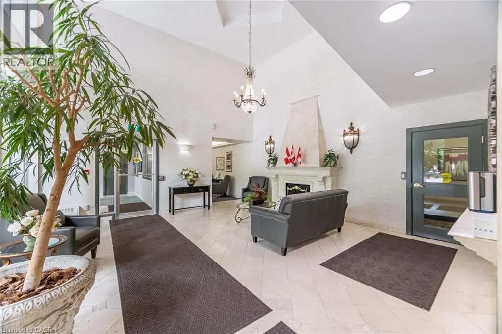 77 GOVERNORS Road Unit# 204, #204