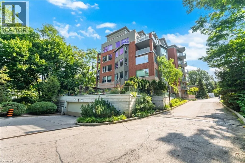 77 GOVERNORS Road Unit# 204, #204