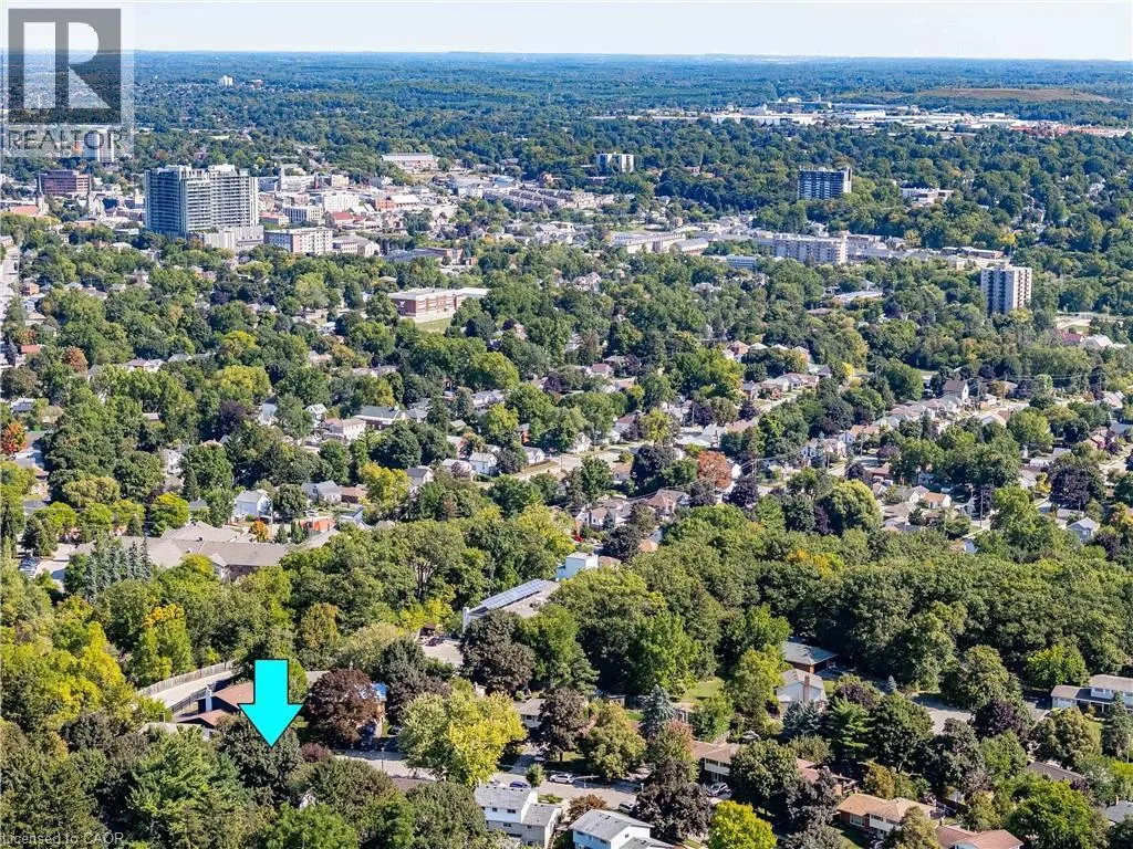 20 CRESTWOOD Drive