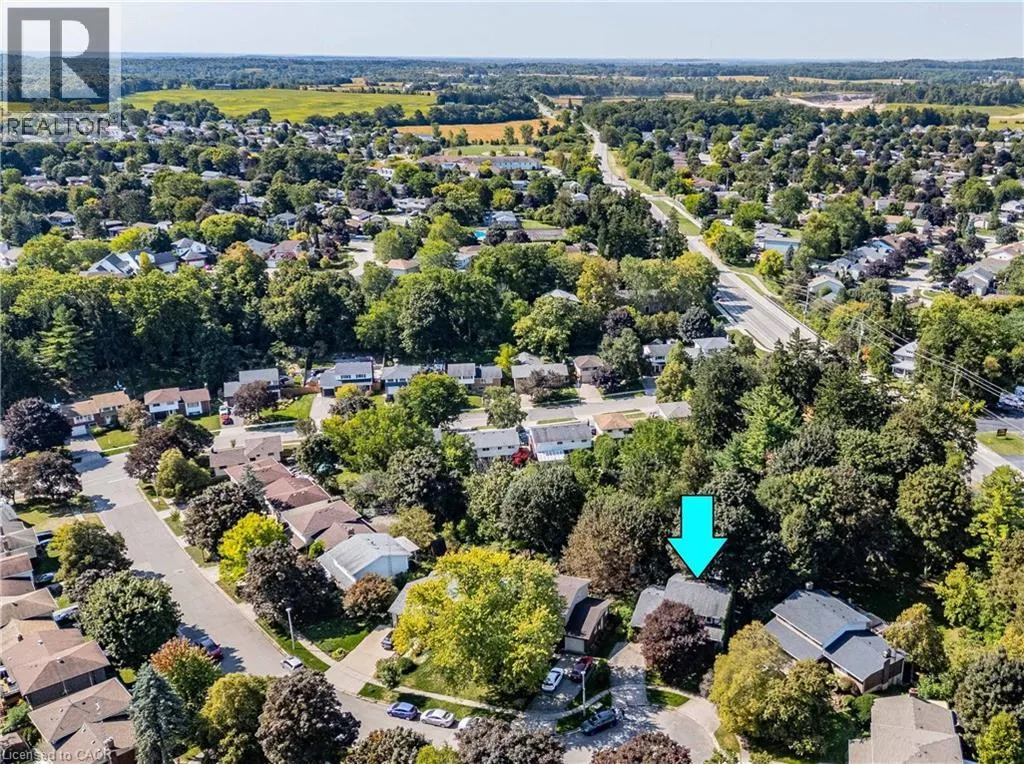 20 CRESTWOOD Drive