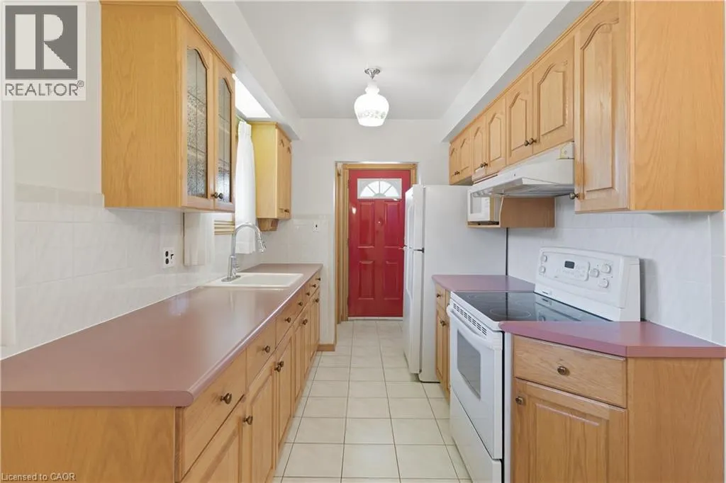 98 EAST 16TH Street