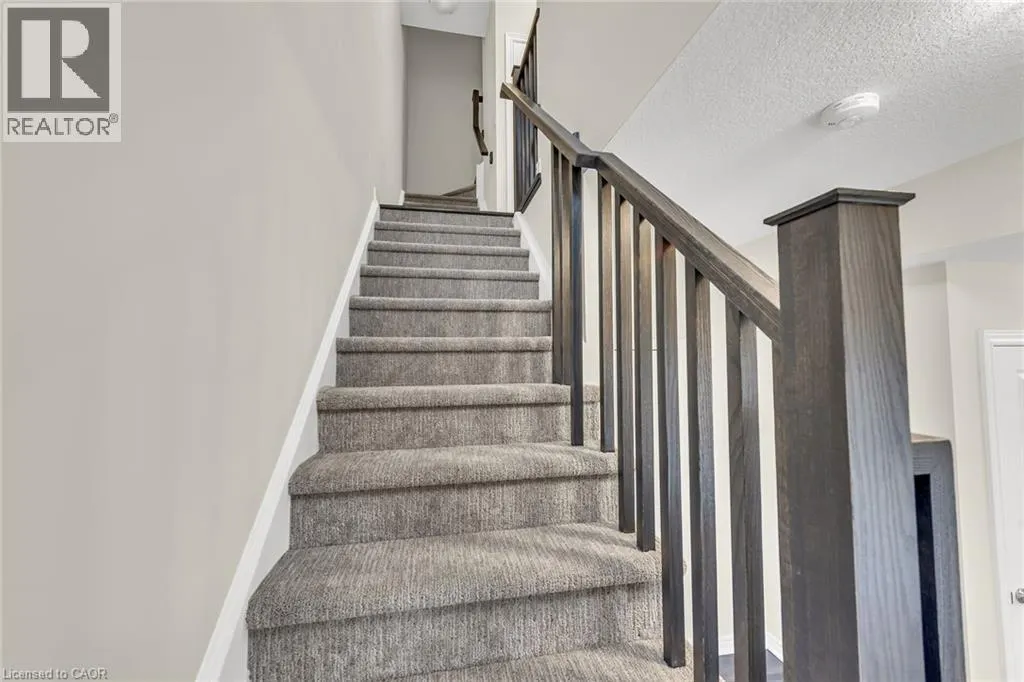 19 PICARDY Drive Unit# 32, #32