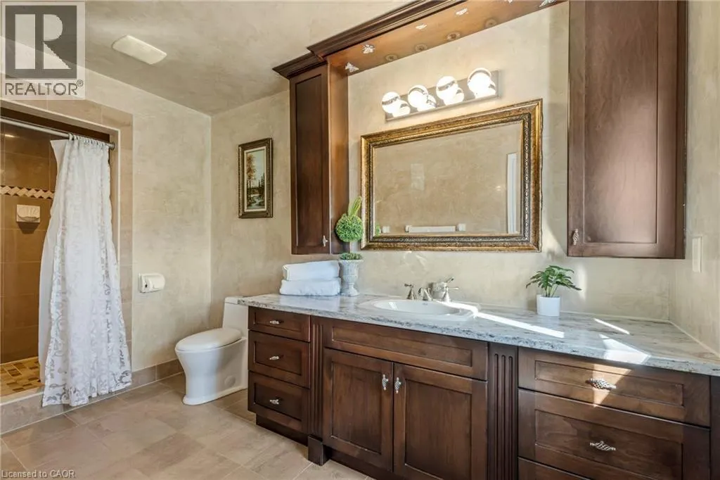 351 HIGHLAND Road W