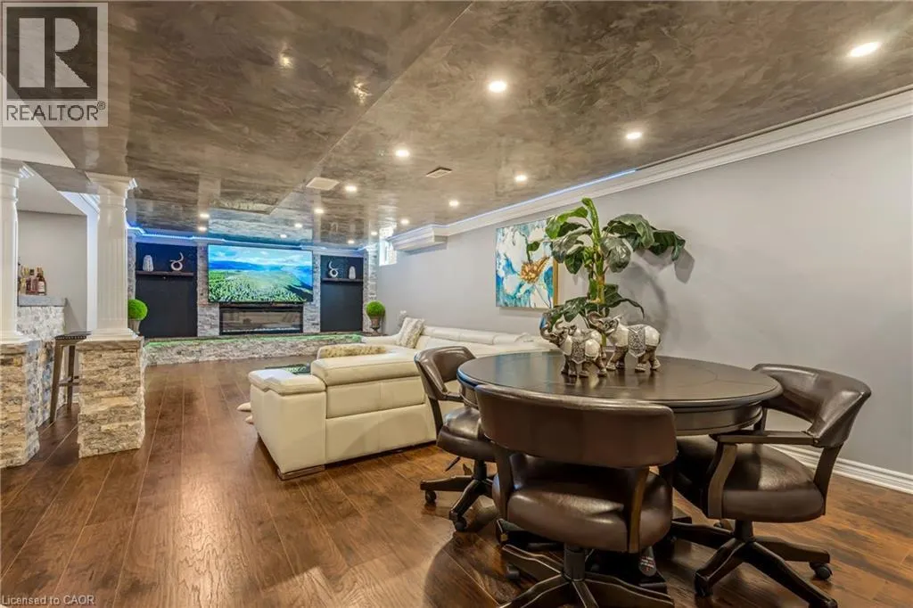 351 HIGHLAND Road W