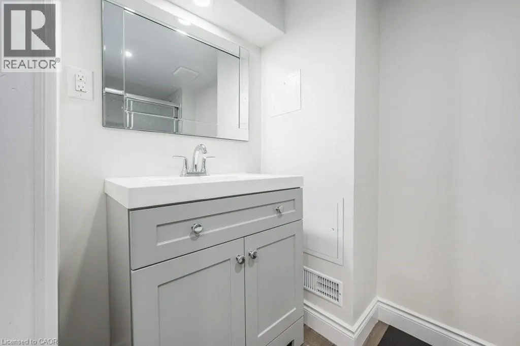 590 CANEWOOD Crescent Unit# Lower, #Lower