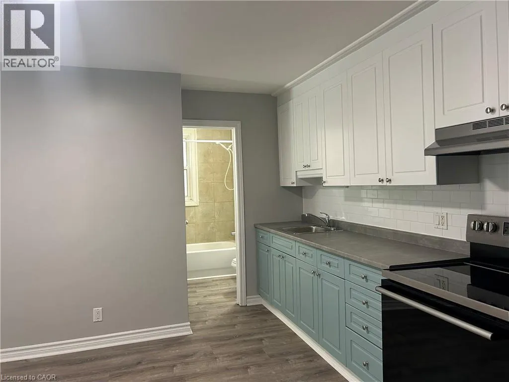 206 QUEENSTON Road Unit# 3, #3