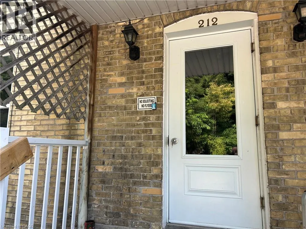 206 QUEENSTON Road Unit# 3, #3