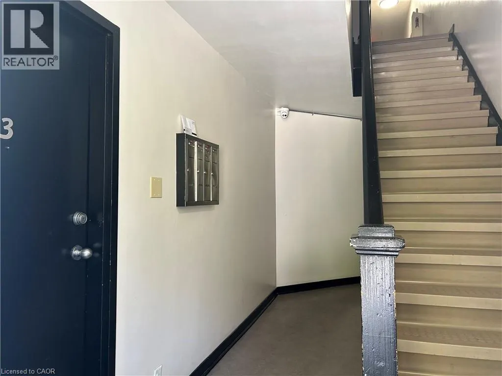 206 QUEENSTON Road Unit# 3, #3