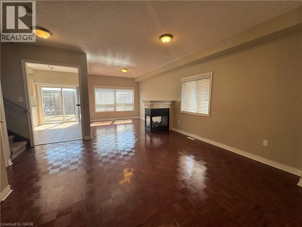 1112 CUMMING Boulevard