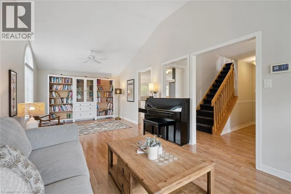 256 GRAND RIVER Boulevard