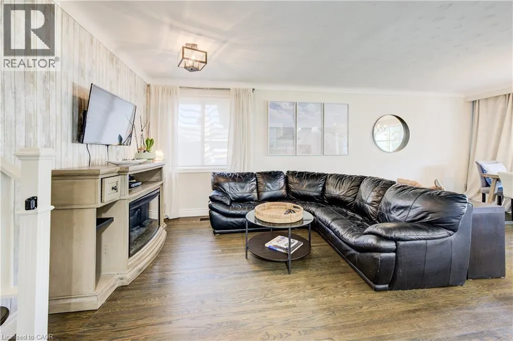 4 JILL Court