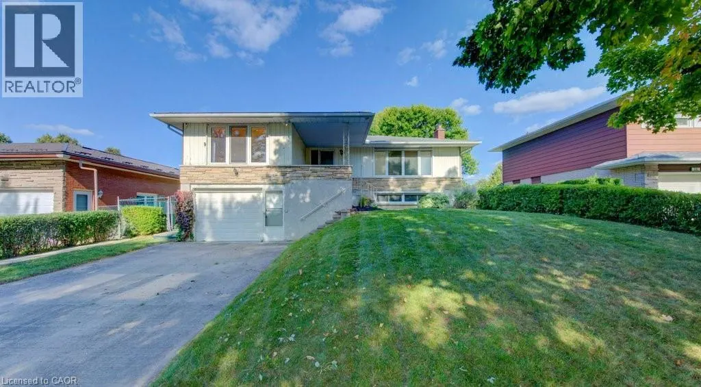 12 OLD YORK Crescent