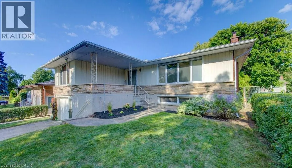 12 OLD YORK Crescent