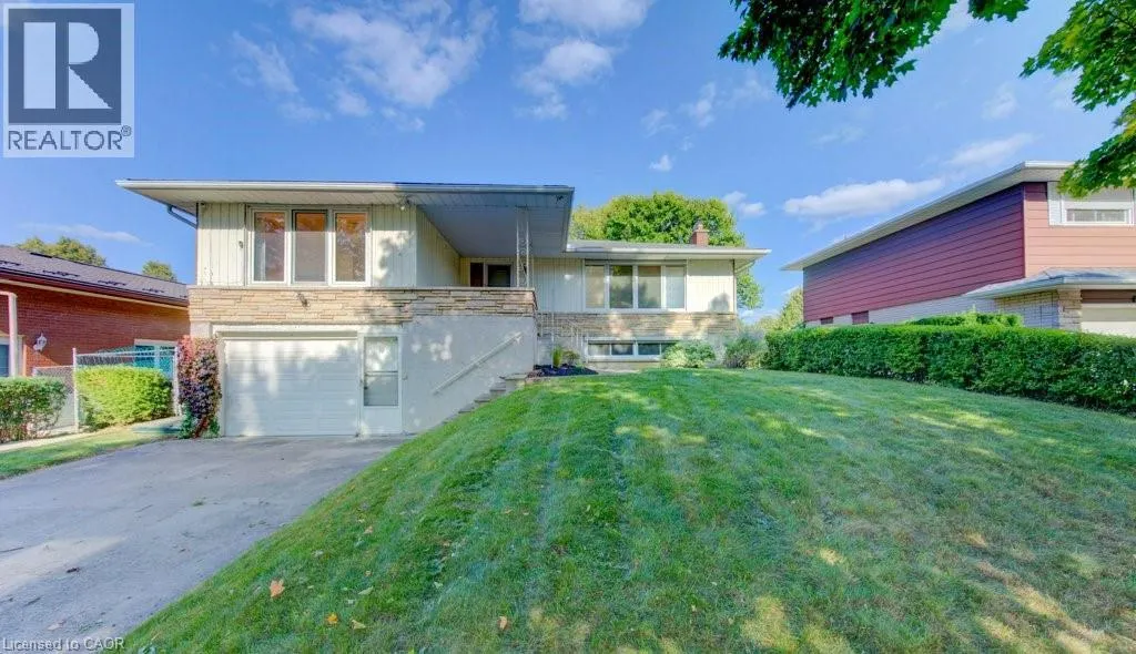 12 OLD YORK Crescent