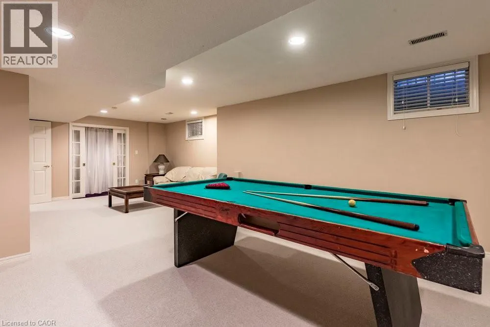 223 BRIAR HILL Crescent