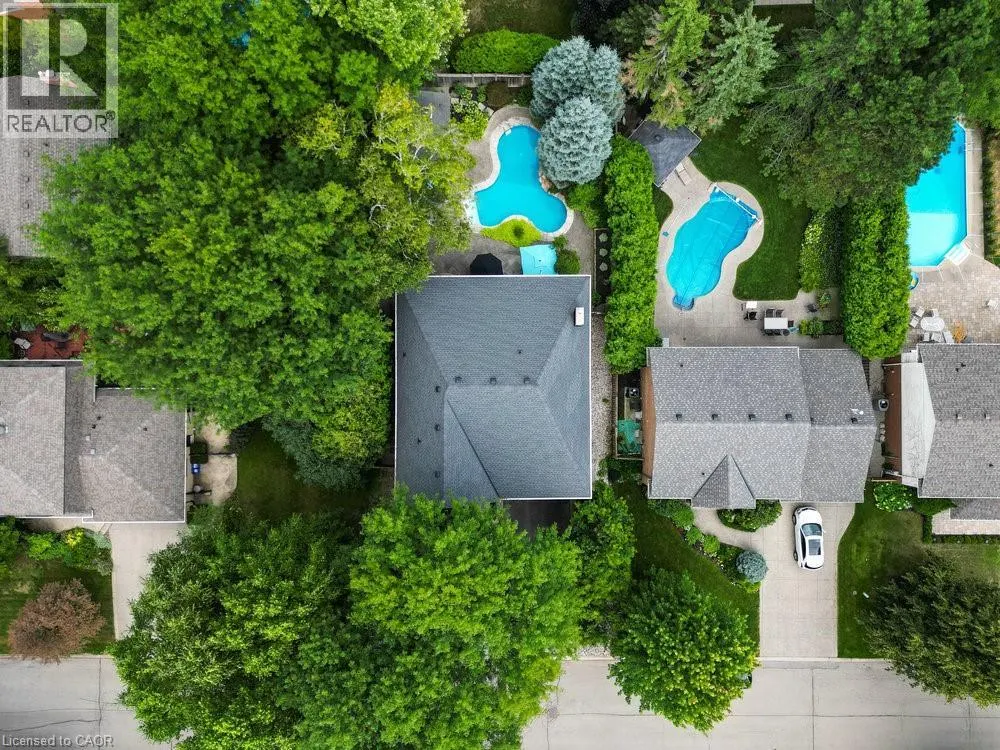 223 BRIAR HILL Crescent