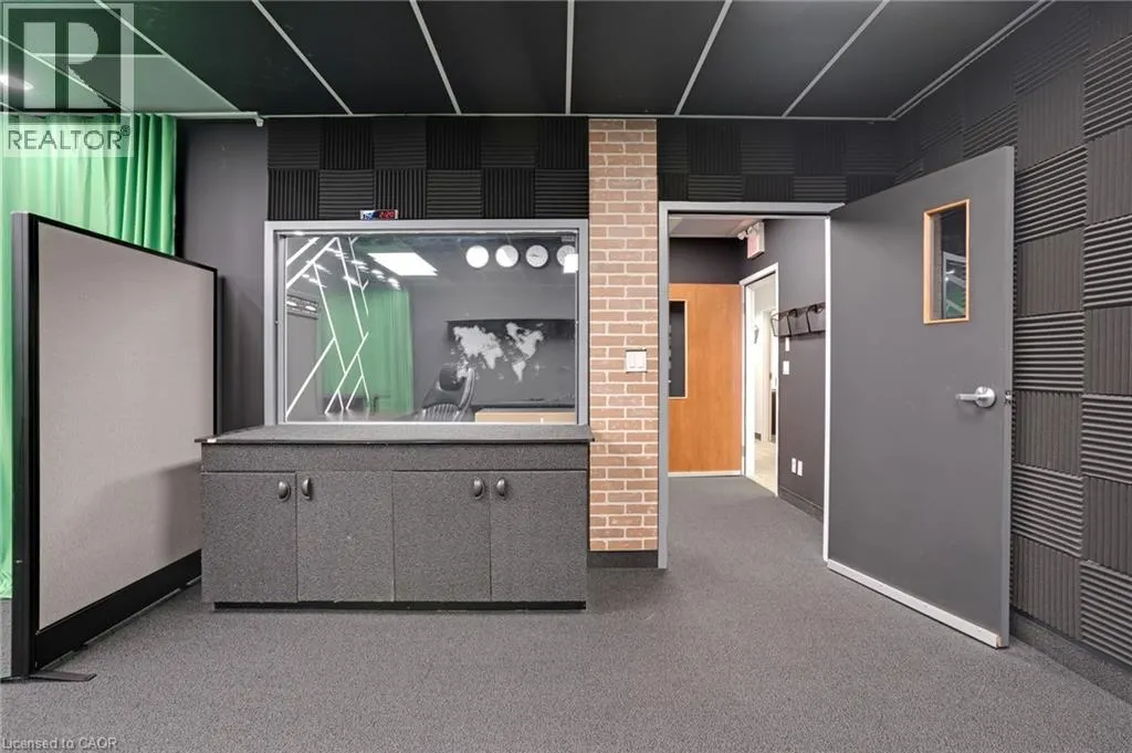 44 SALTSMAN Drive Unit# 3, #3