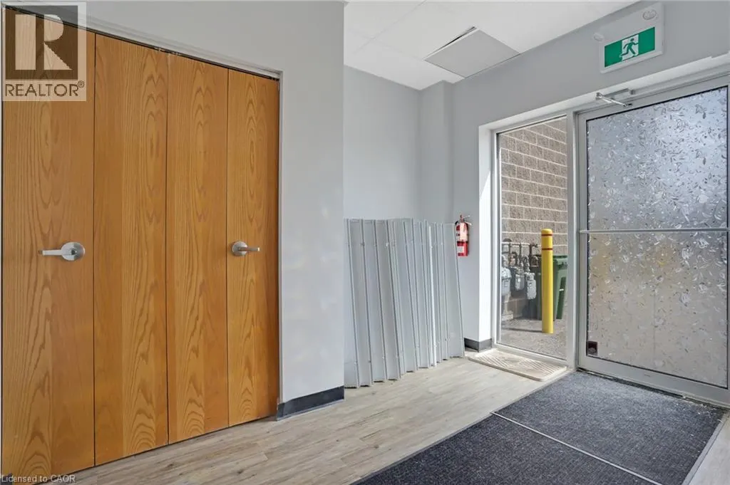 44 SALTSMAN Drive Unit# 3, #3