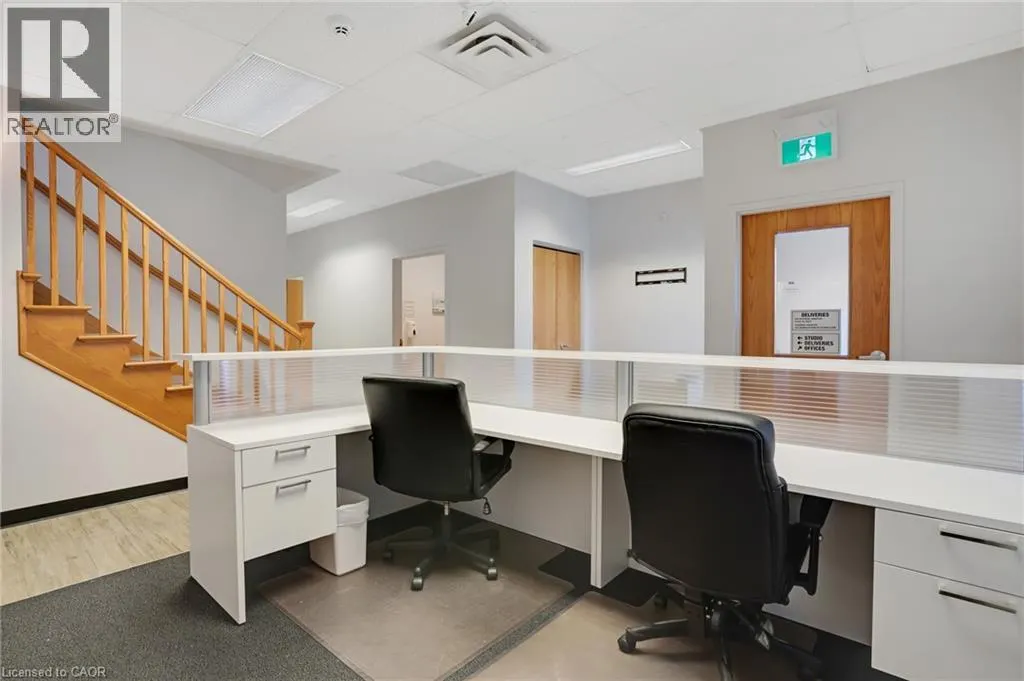 44 SALTSMAN Drive Unit# 3, #3