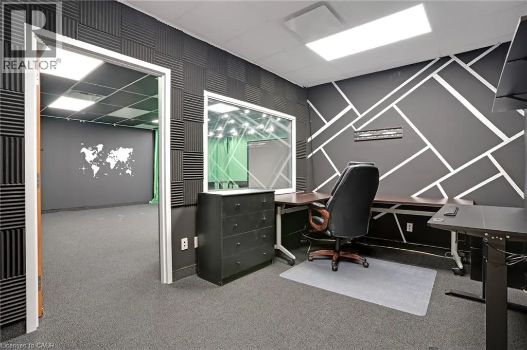 44 SALTSMAN Drive Unit# 3, #3